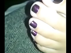 Shoot cum all over hot wife&rsquo_s toes